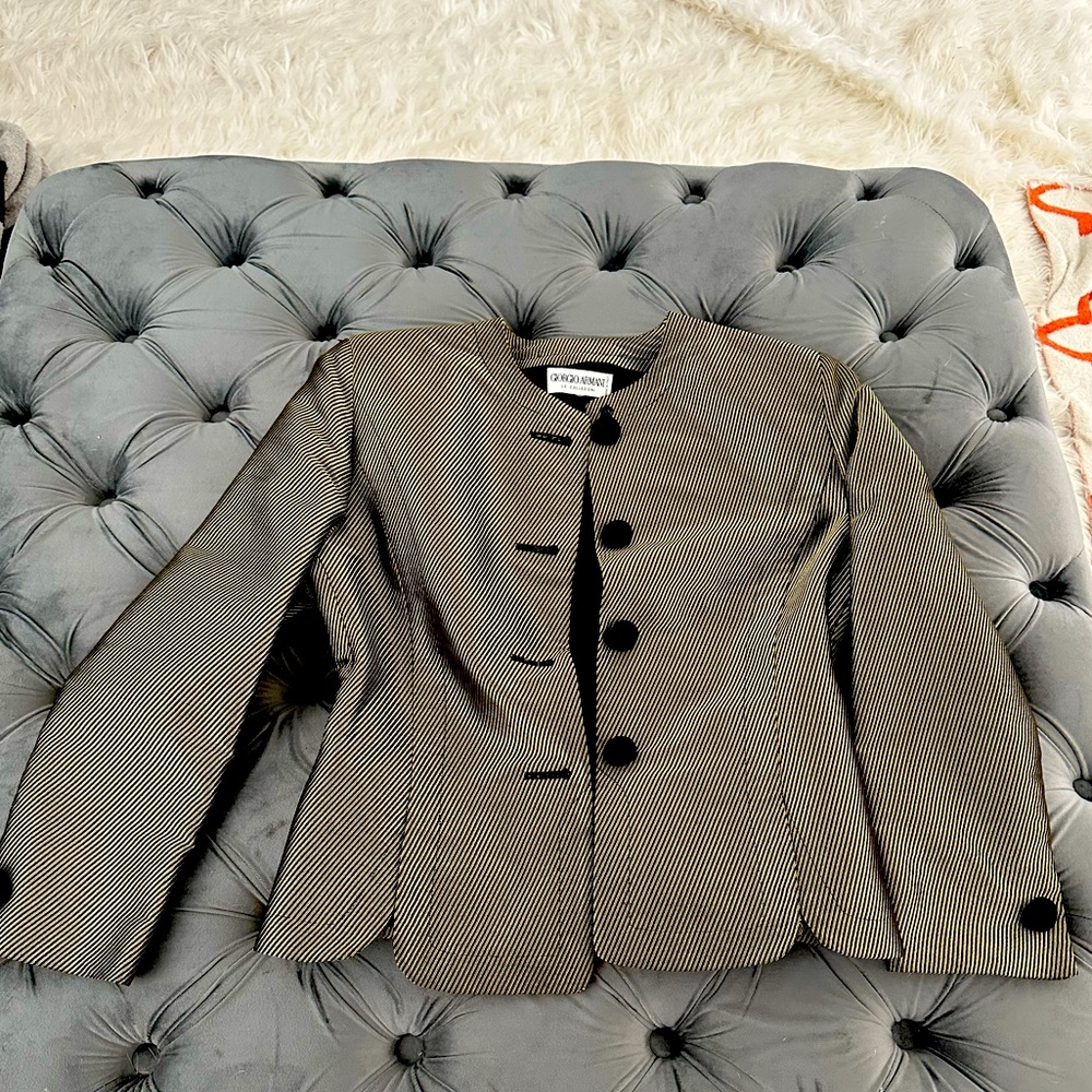 Giorgio Armani vintage 80s gold & black blazer M
